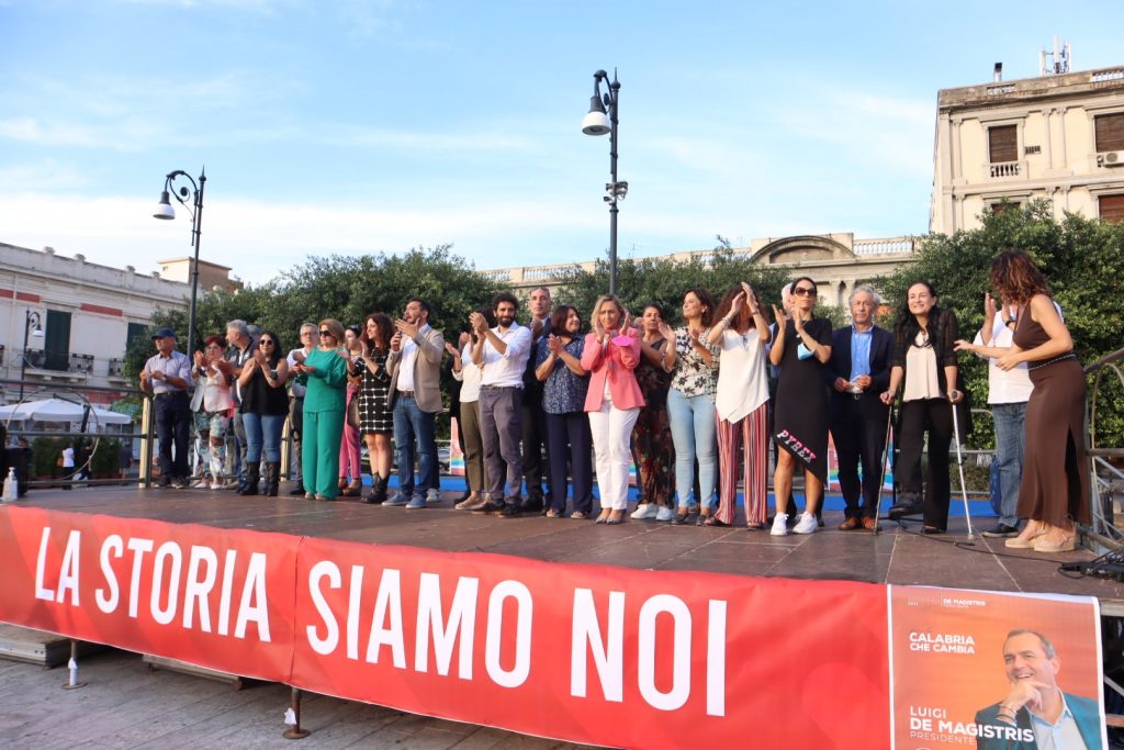 Iniziativa De Magistris Piazza Duomo