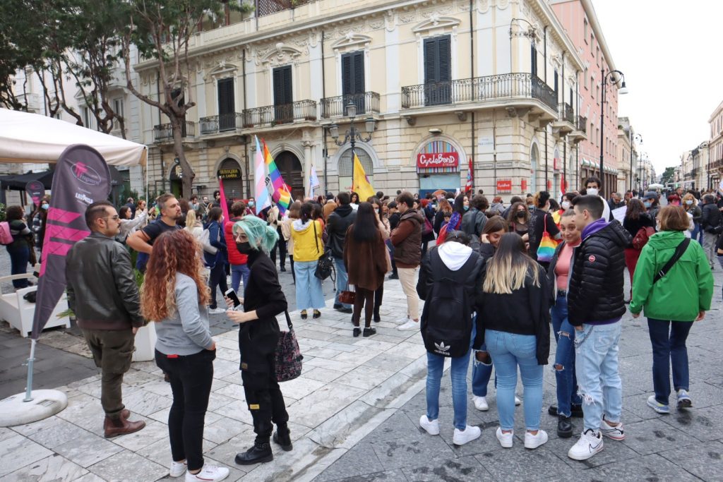 Manifestazione DDl zan piazza camagna