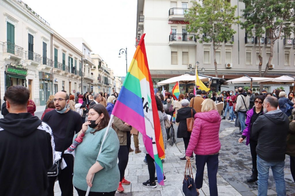 Manifestazione DDl zan piazza camagna