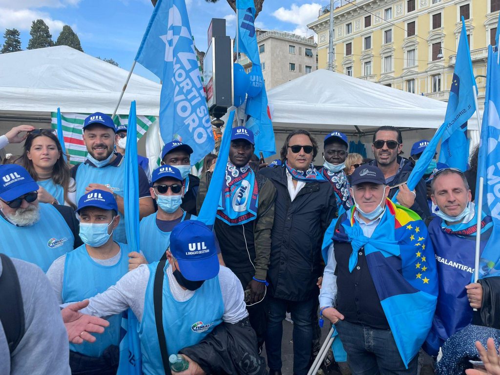 Manifestazione dei sindacati contro tutti i fascismi