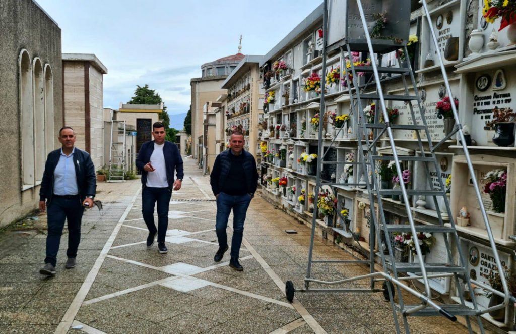 degrado cimiteri reggio calabria