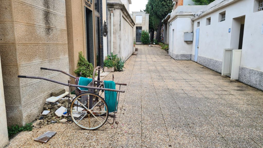 degrado cimiteri reggio calabria