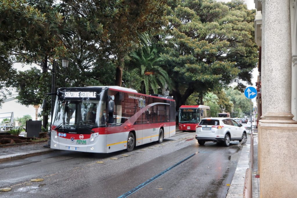 viale matteotti traffico doppio senso