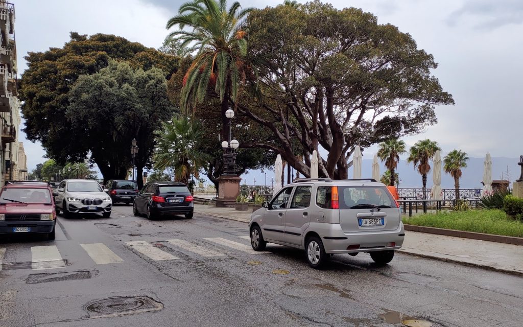 viale matteotti traffico doppio senso