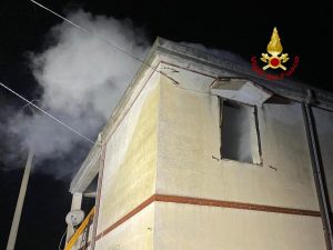 Incendio casa naso