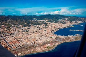 messina bellissima foto dall'alto