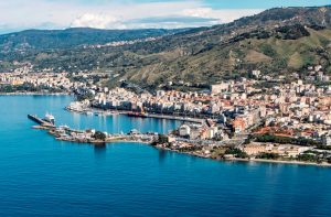 porto di reggio calabria foto dall'alto