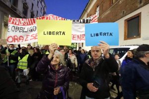 proteste no green pass milano