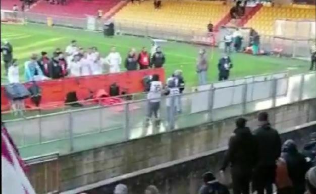 reggina a colloquio con tifosi dopo benevento