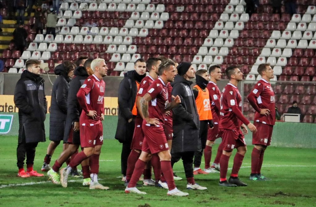 reggina-ascoli fischi tifosi