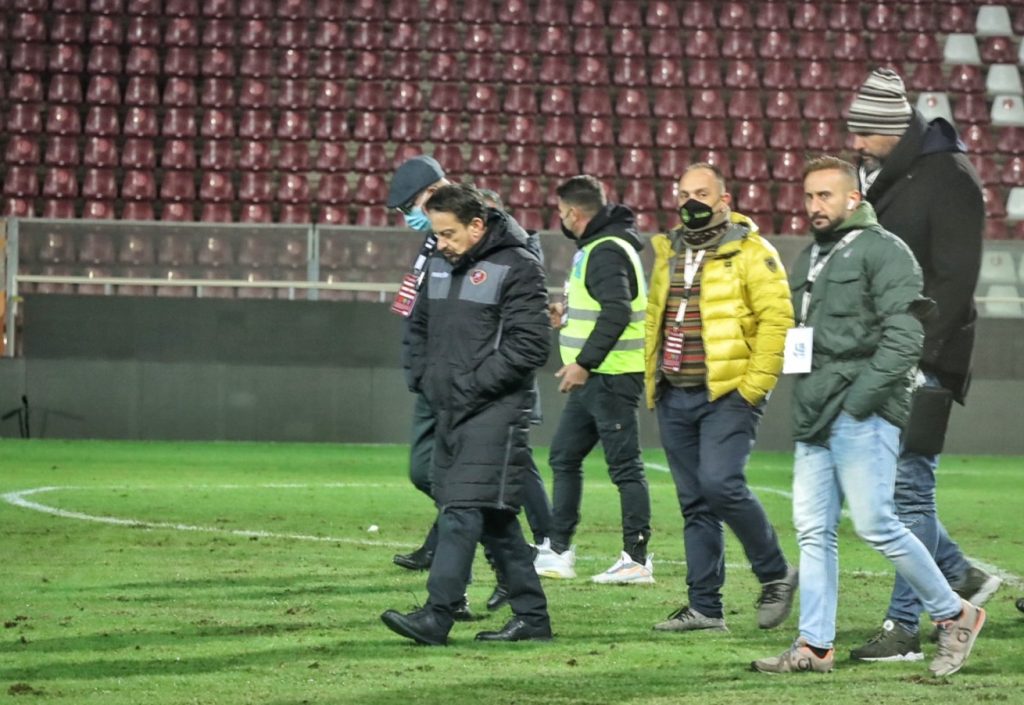 reggina-ascoli fischi tifosi gallo