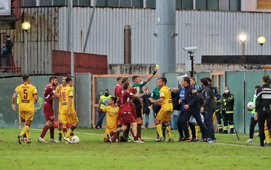 reggina-cittadella rissa