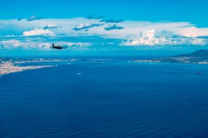stretto di messina visto dall'alto fotografia unica