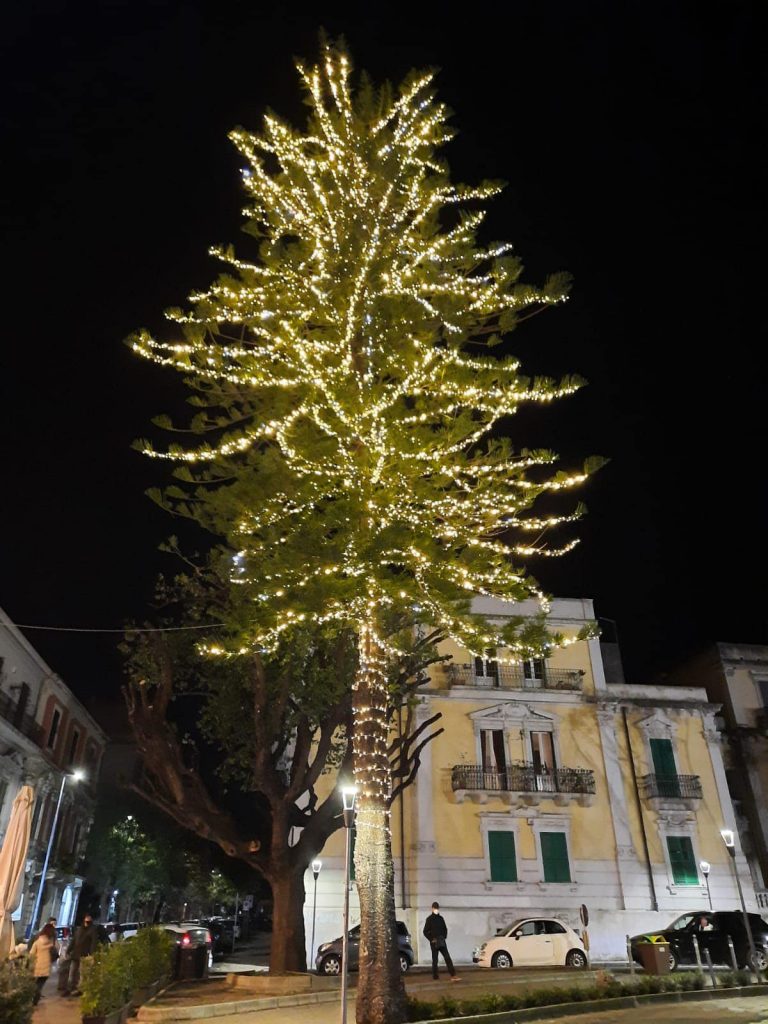 Accensione albero natale messina (1)