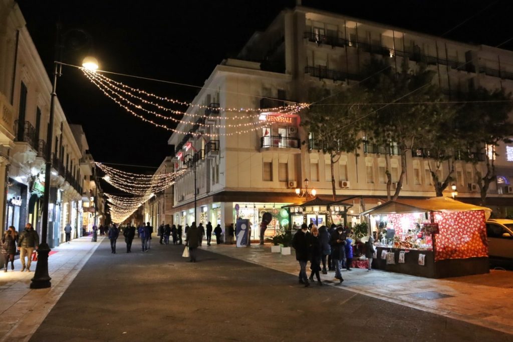 luminarie e mercatini natale piazza camagna