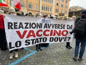 ucdl manifestazione reazioni avverse vaccino