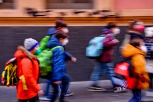 bambini scuola mascherina