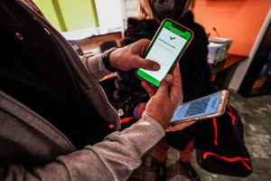 controllo green pass clienti