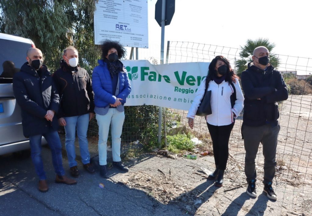 fare verde parcheggio cimitero condera