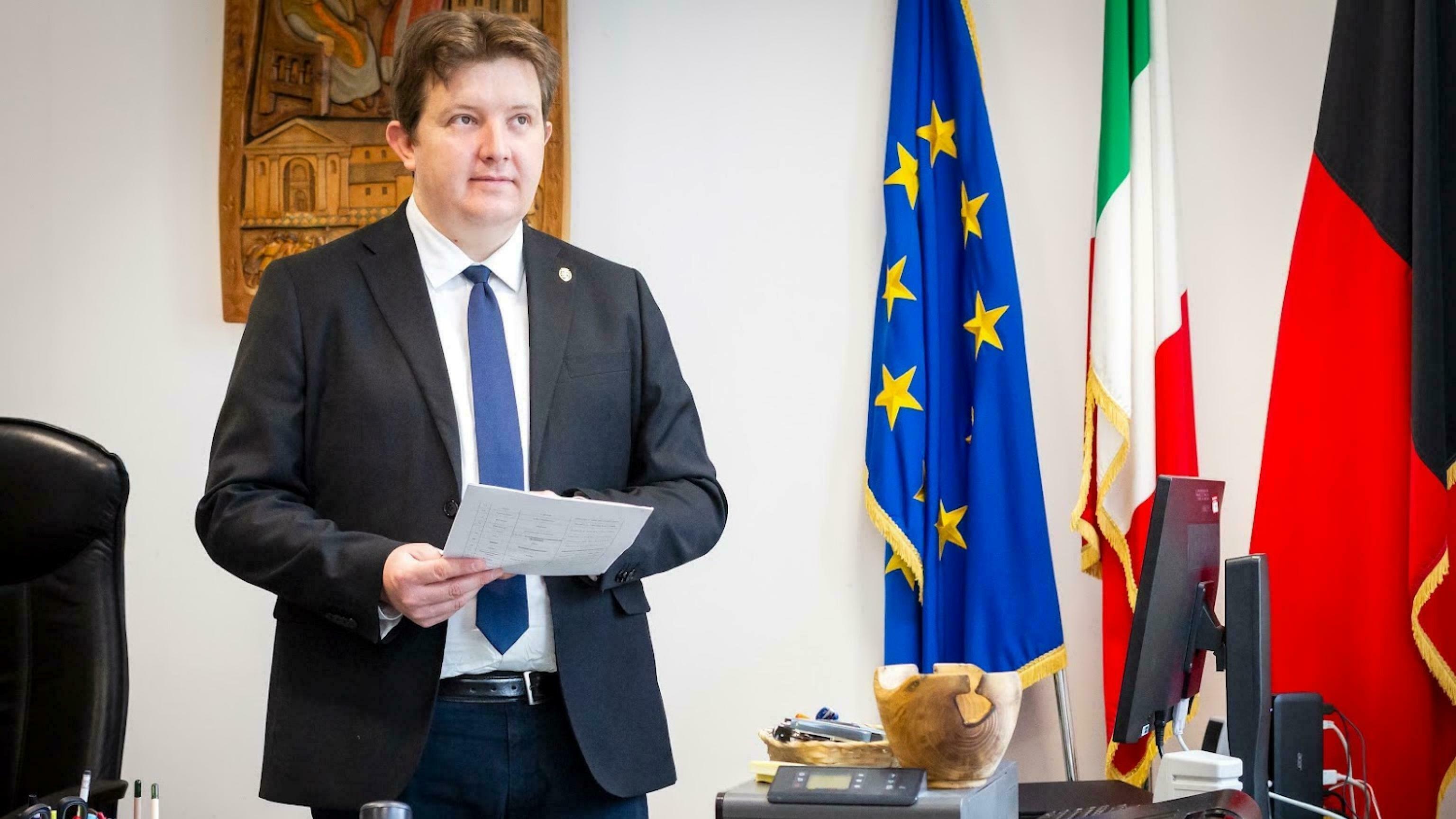 Aosta, il presidente della Regione Erik Lavevaz