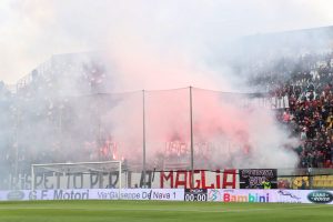Reggina-Crotone Curva Sud tifosi Granillo