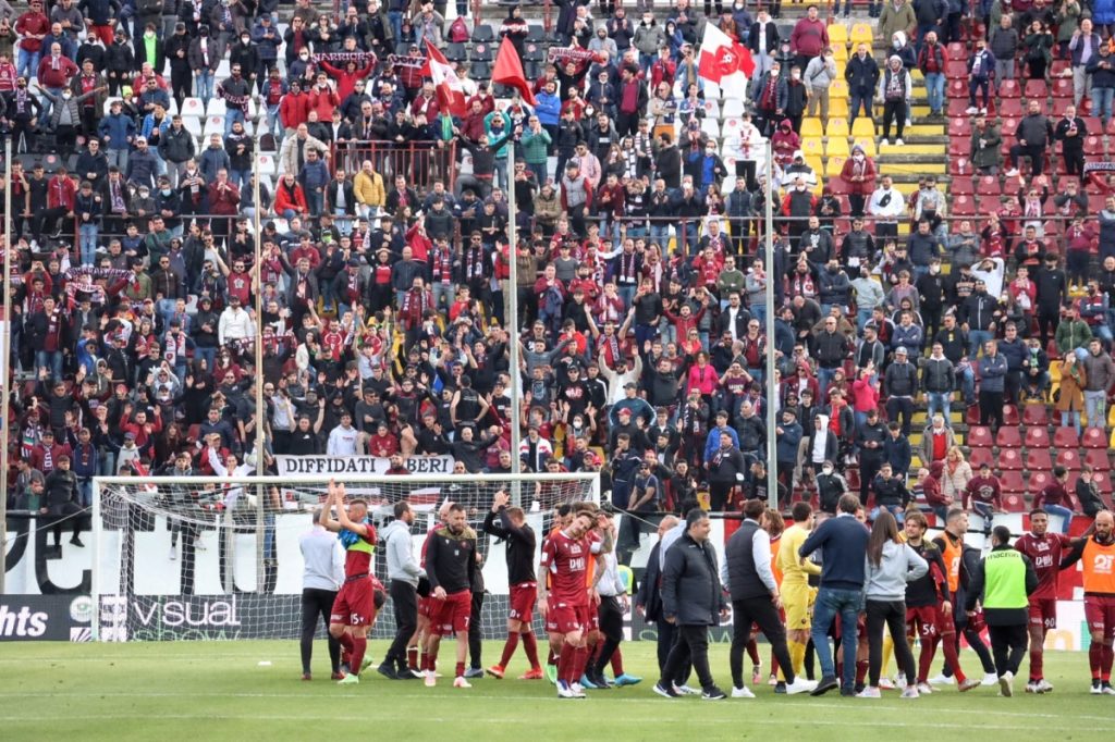 reggina-pordenone festeggiamenti curva