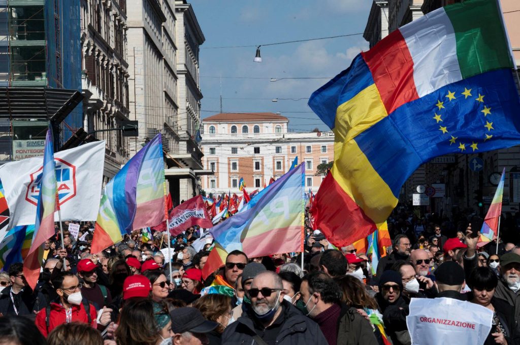 Manifestazione Roma contro guerra in Ucraina