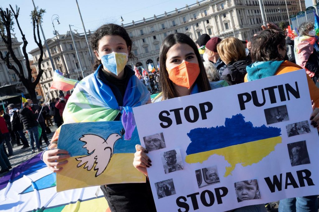 Manifestazione Roma contro guerra in Ucraina