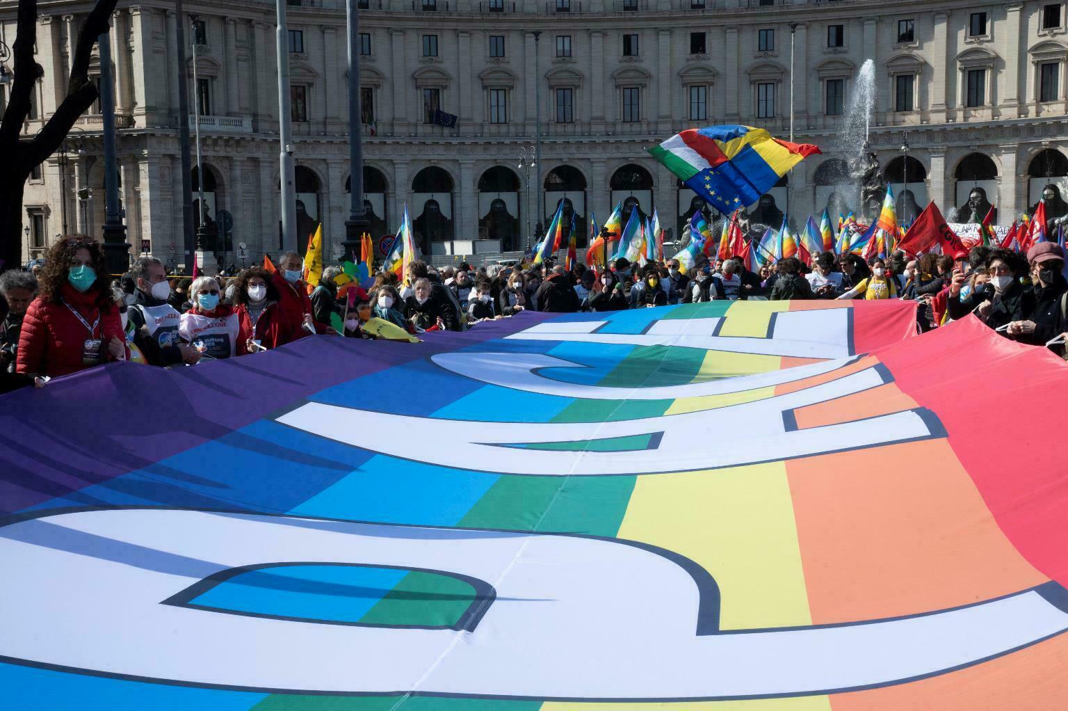 Manifestazione Roma contro guerra in Ucraina
