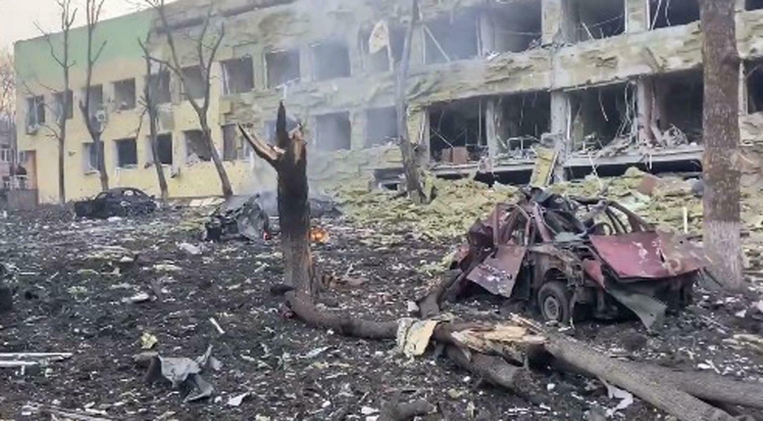 Ospedale Mariupol bombardato
