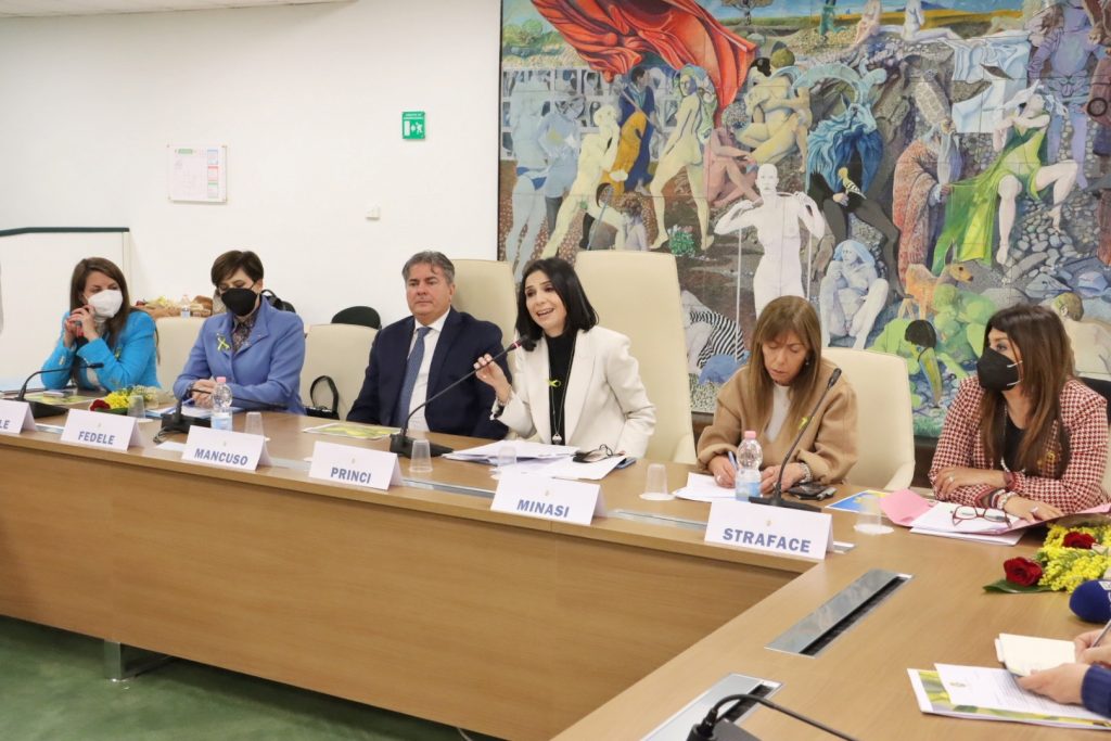 Presentazione legge regionale donne (3)