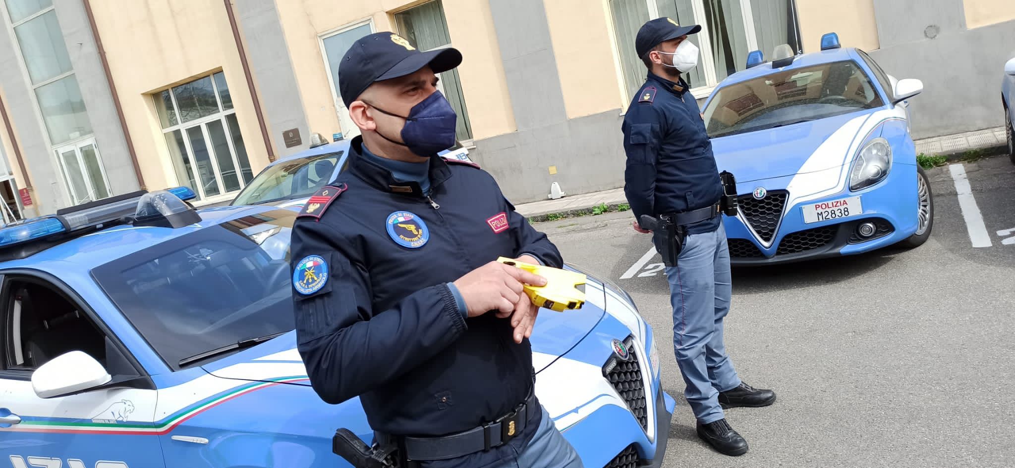 Taser in dotazione alla polizia (2)
