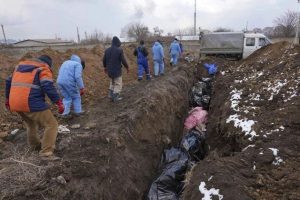 fosse comuni mariupol