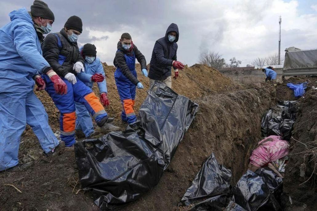 fosse comuni mariupol
