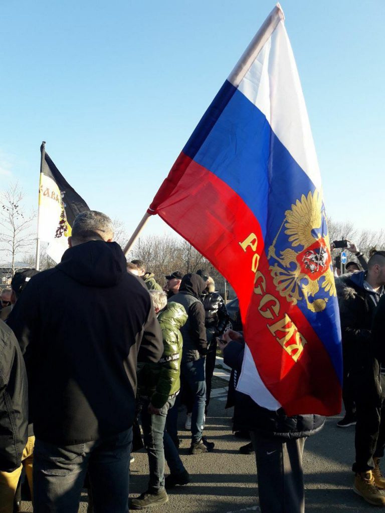 manifestazione pro russia in serbia
