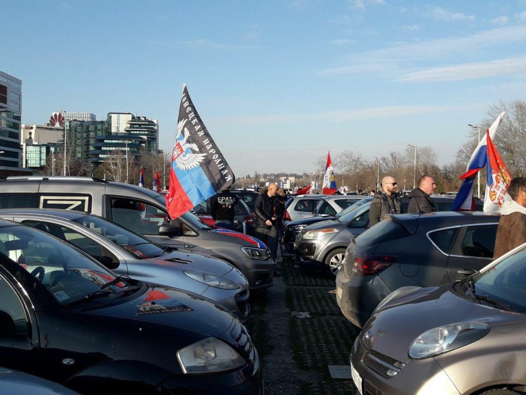 manifestazione pro russia in serbia