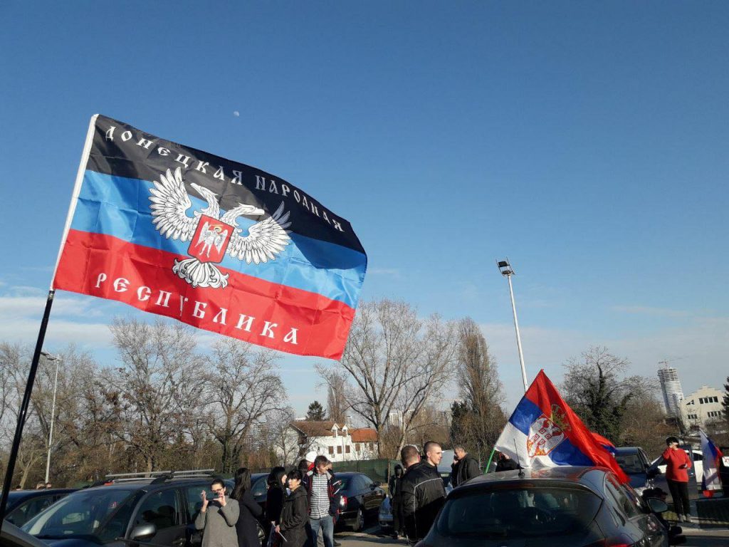 manifestazione pro russia in serbia