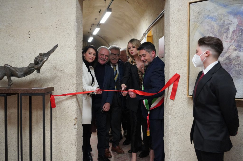 presentazione mostra incanto