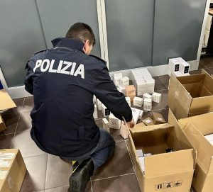 sequestro profumi contraffatti messina