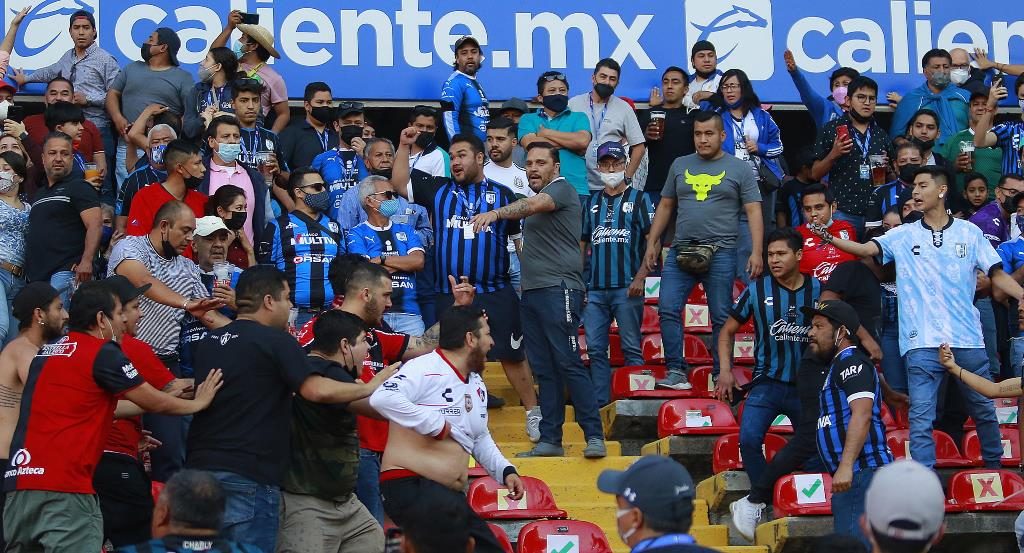 violenza-allo-stadio-queretaro-in-messico