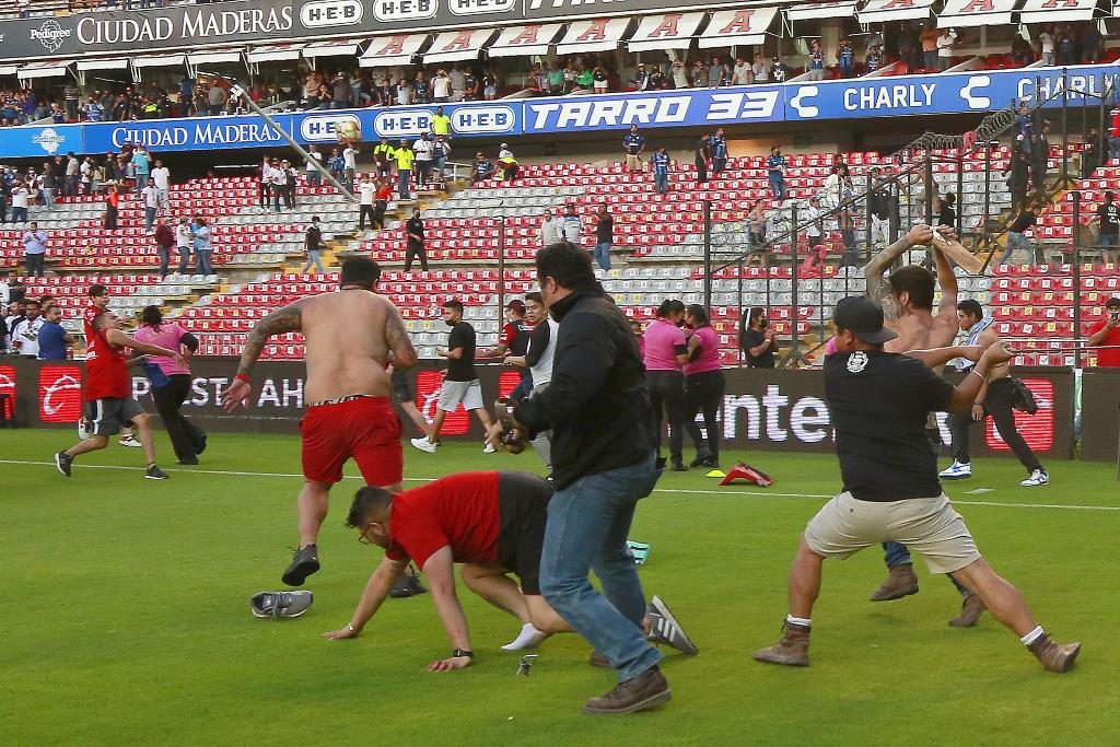 violenza-allo-stadio-queretaro-in-messico