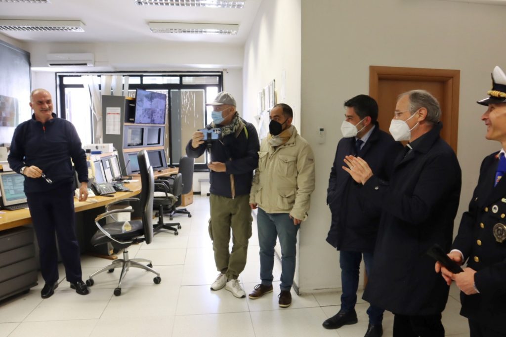 Benedizione mezzi polizia locale e visita dell'arcivescovo