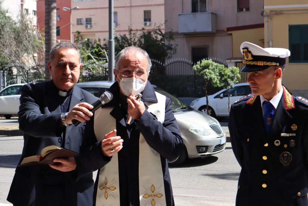 Benedizione mezzi polizia locale e visita dell'arcivescovo