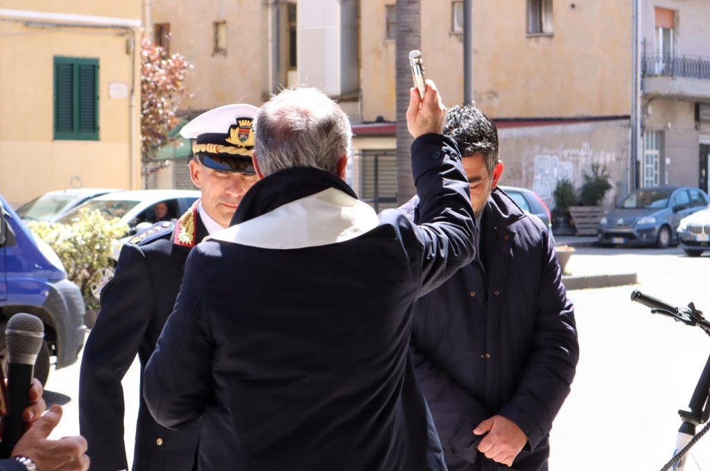 Benedizione mezzi polizia locale e visita dell'arcivescovo