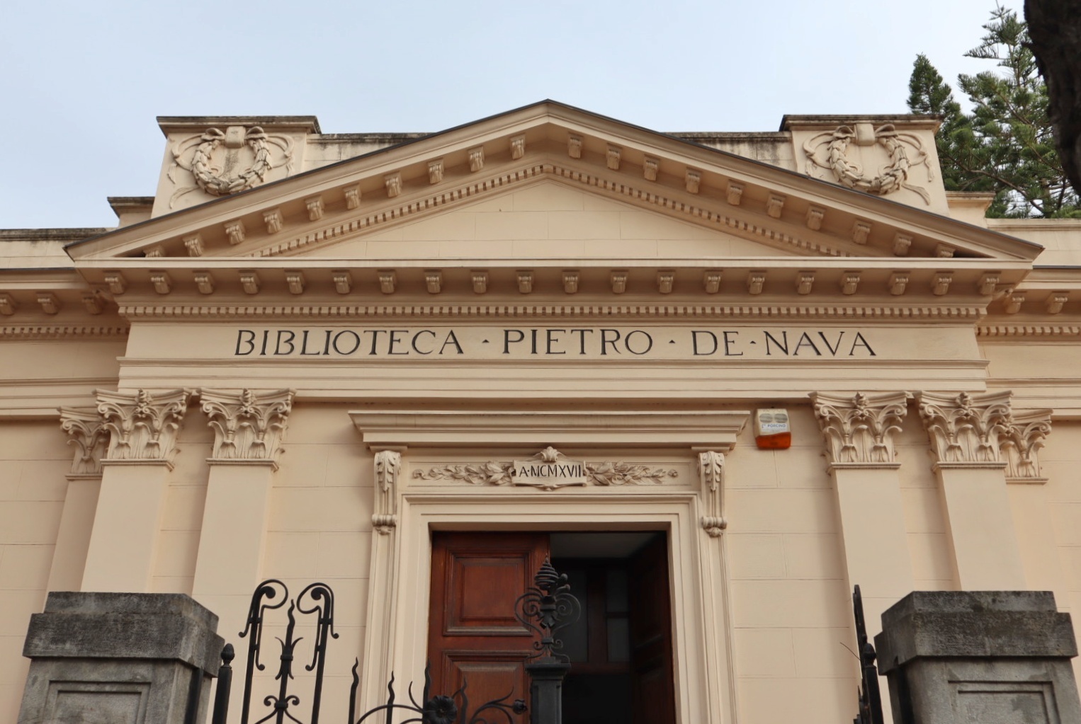 Biblioteca De Nava Reggio Calabria