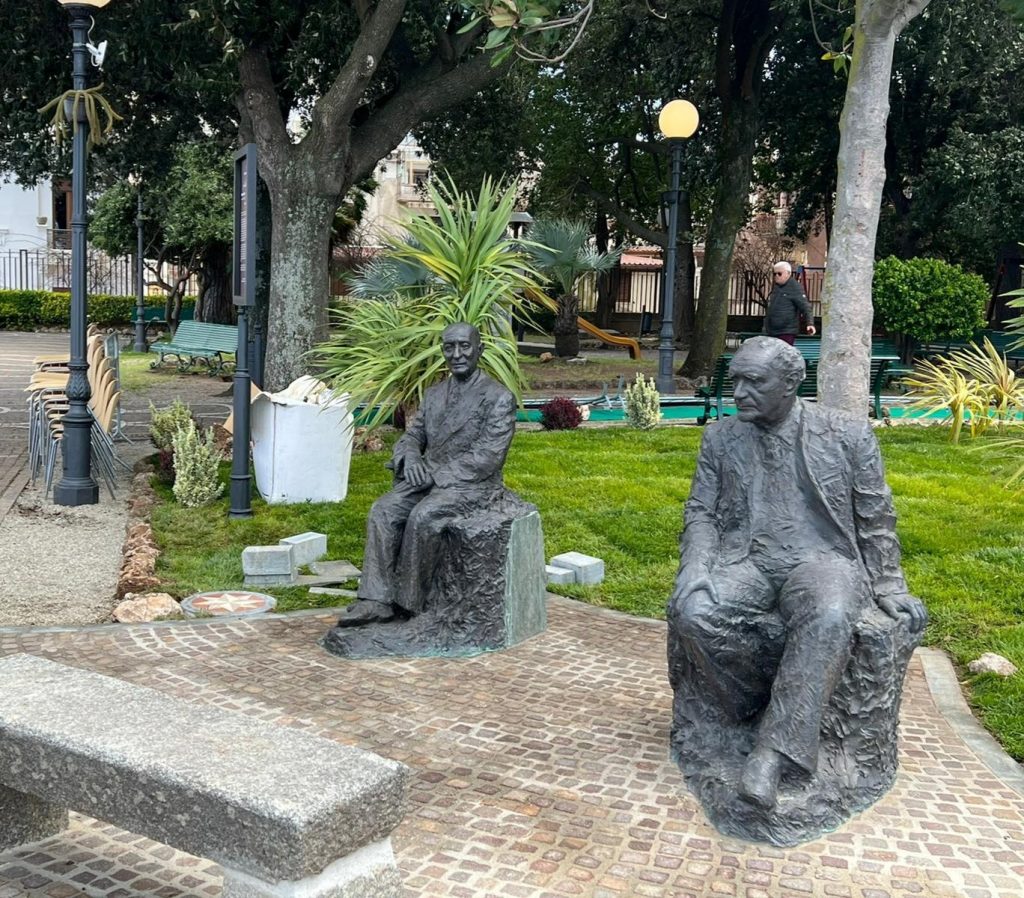 Inaugurazione monumento Cilea e Repaci