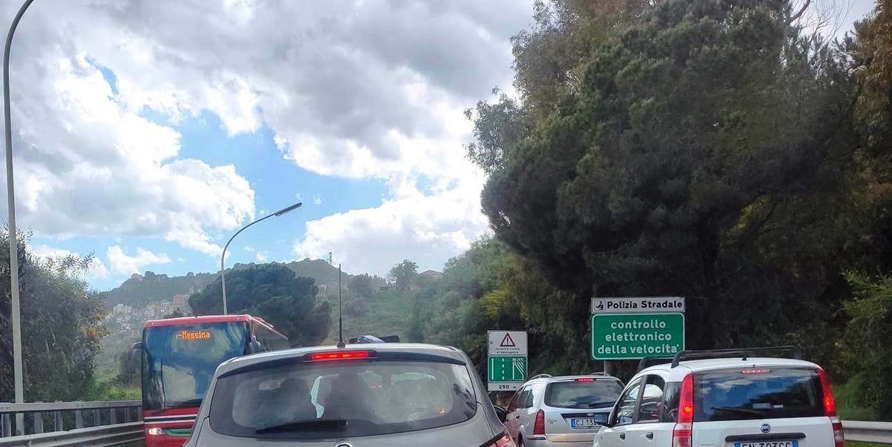 incidente a18 messina catania
