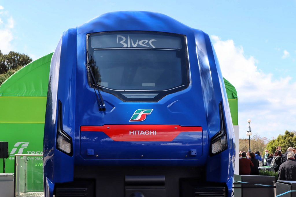 treno Blues trenitalia reggio calabria