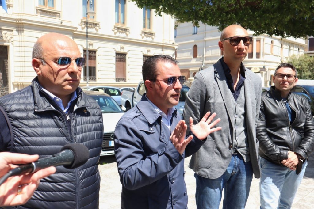 conferenza centrodestra reggio cal su bilancio comunale