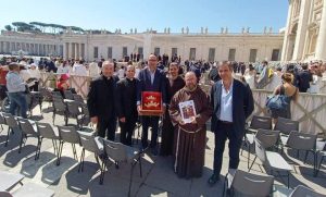 corone madonna consolazione benedette papà francesco
